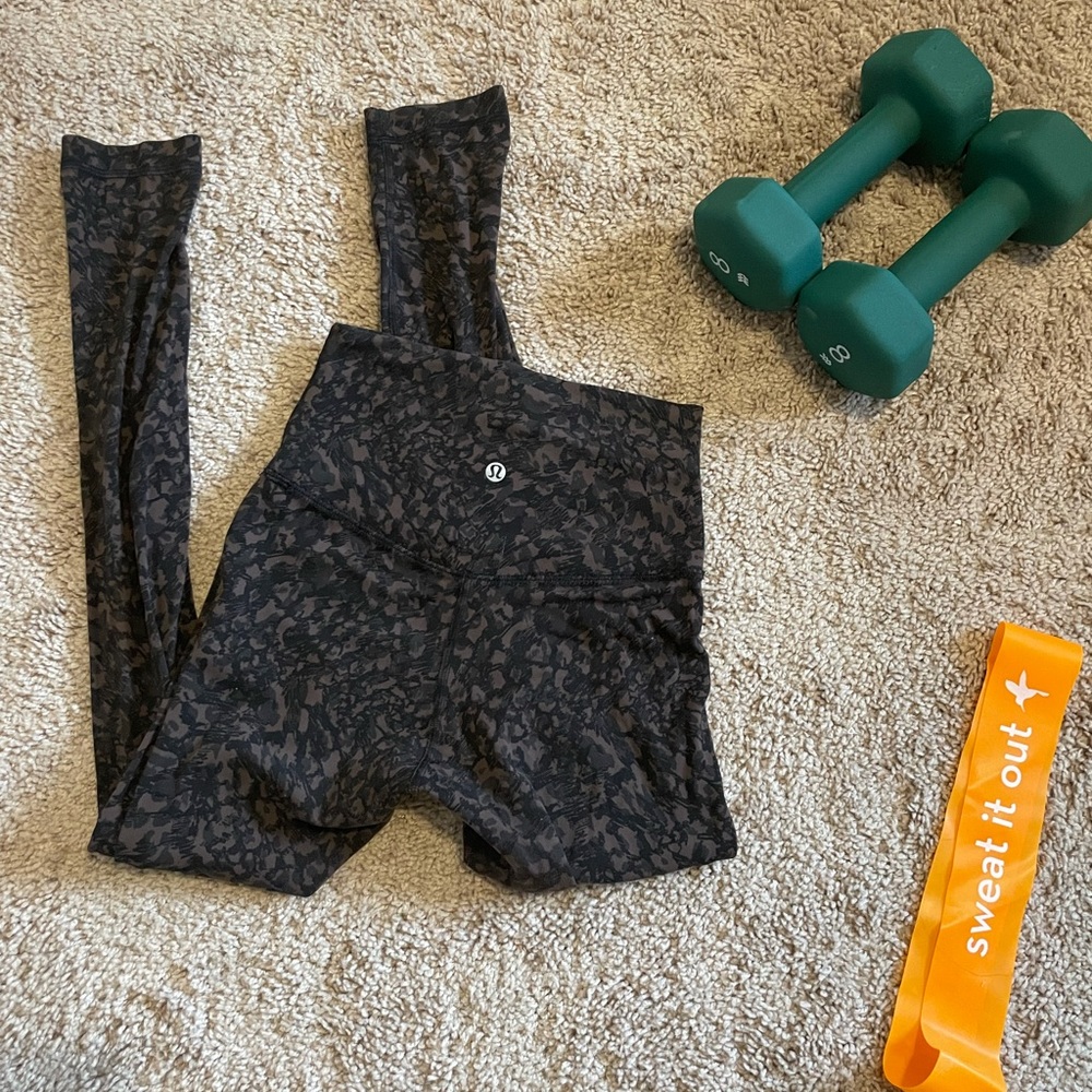 Lulu🍋 Wild Thing Pattern 25” Align Leggings